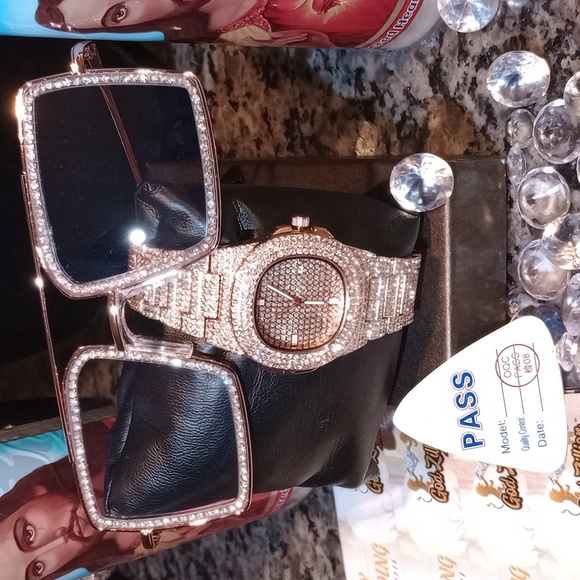 Watch & Glasses Australian Prototype. Real Lab Diamonds VVS CLARITY & Gold 4x's